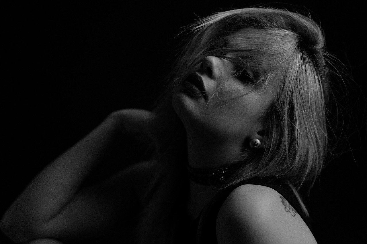 已绑卡实名账号：风暴平台开户教程