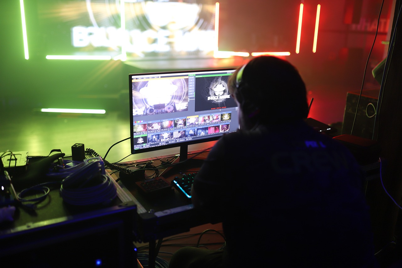 绑卡微信号买卖：保险代理平台哪个好用一点