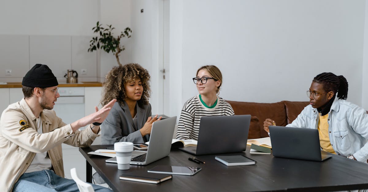 月光雕刻师：暗黑行者：企业工商注册代理几天能好